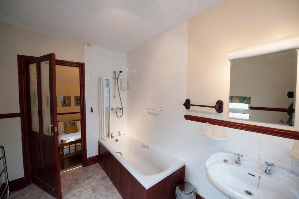 Cwmwennol Country House Saundersfoot Habitación foto